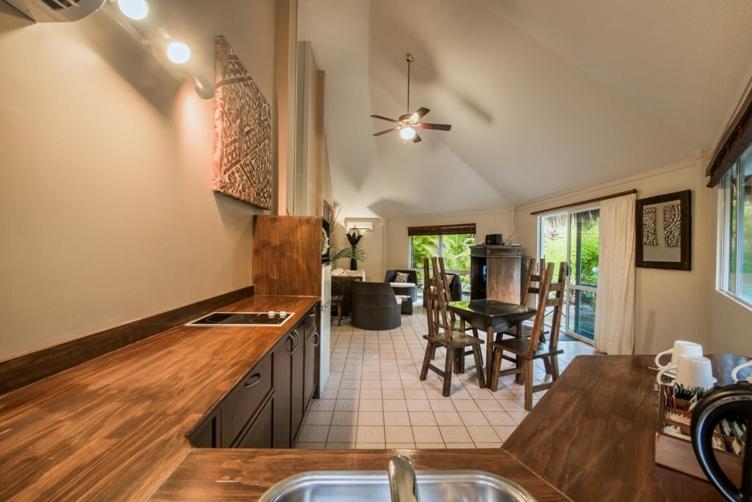 One Bedroom Beachfront Villa,1531149907:JPEG